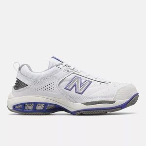 New Balance 806, 8.5B, women’s hard court tennis shoes